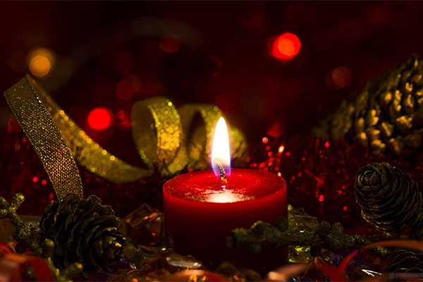 Гадания на красных свечах на Рождество и Святки 2018